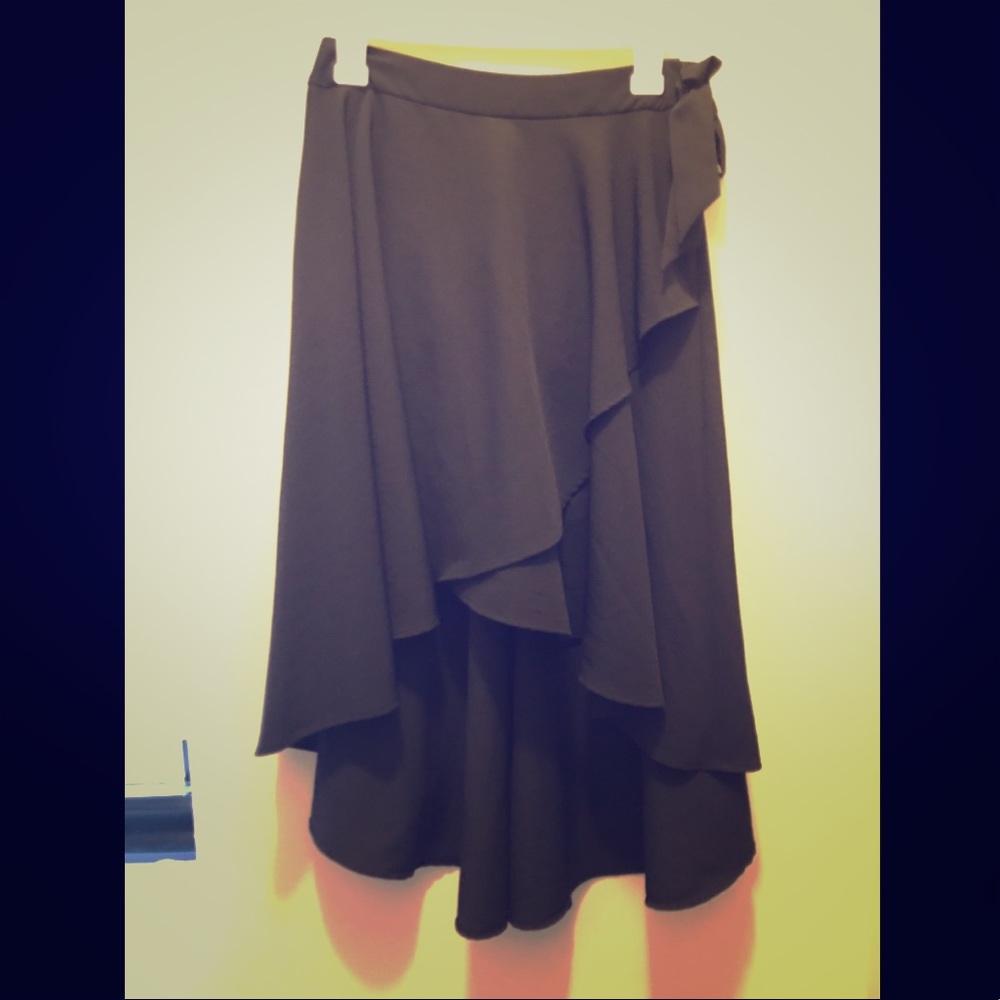 High Low Black Skirt w/ Tie